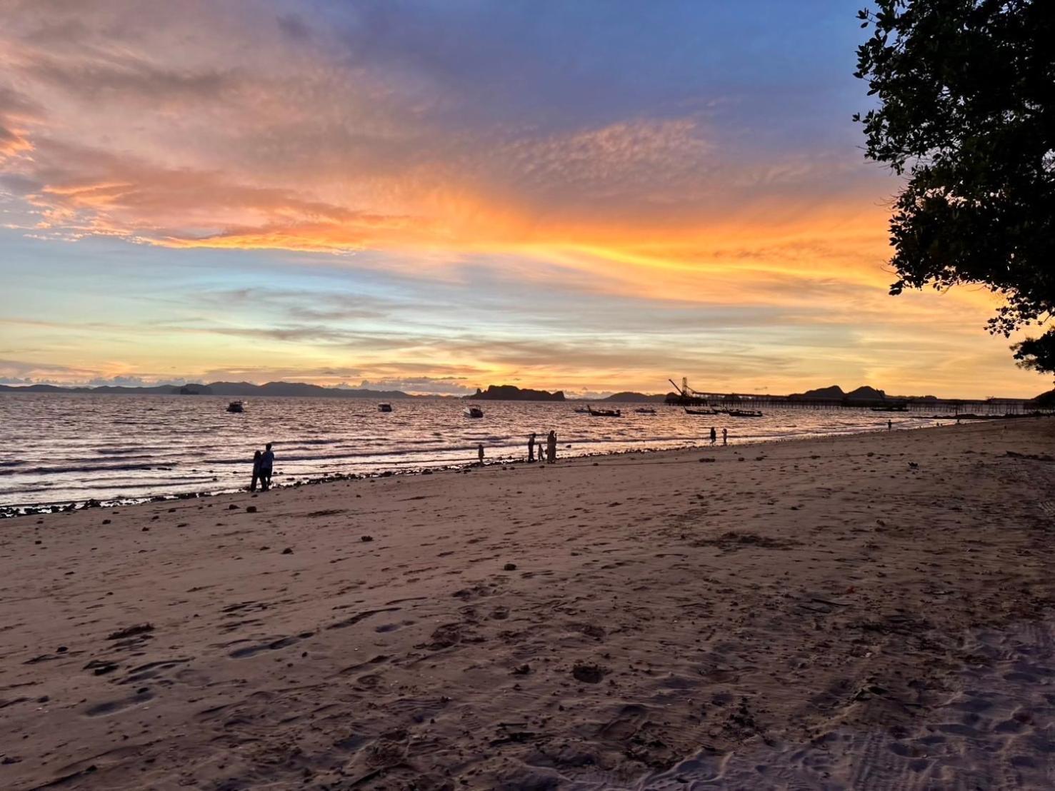 At Thara Aonang Ao Nang Exterior foto